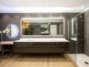 MIREU QUIN MOBLE DE BANY!